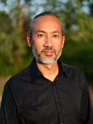 Philippe Zanotti, thérapeute en hypnose Ericksonienne à Bordeaux et en visio, spécialisé dans la gestion du stress Philippe Zanotti, thérapeute en hypnose Ericksonienne à Bordeaux et en visio, spécialisé dans la gestion du stress